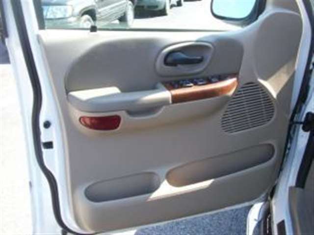 2003 Ford F-150 4dr SuperCrew King Ranch 4WD Styleside SB